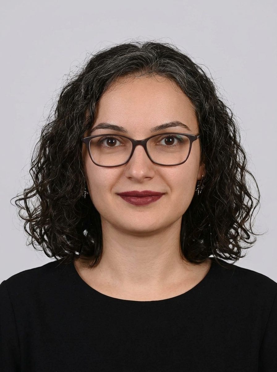ÖYKÜ ÖZDEMİR profil fotoğrafı